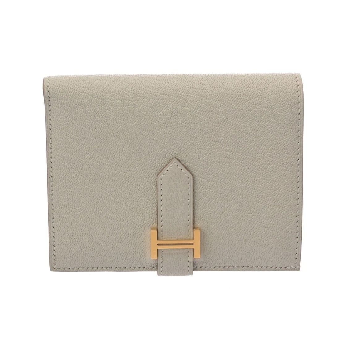 HERMES BEAN COMPACT SHAVE PEARL GRAY BIFOLD WALLET: HERMES Bean compact Shave pearl gray Bifold Wallet Brand: HERMES Type/Style: Bifold Wallet Material: Shave Color: pearl gray ? Gold Metal Size: H:about 3.7inch W:about 4.7inch Accessories: None