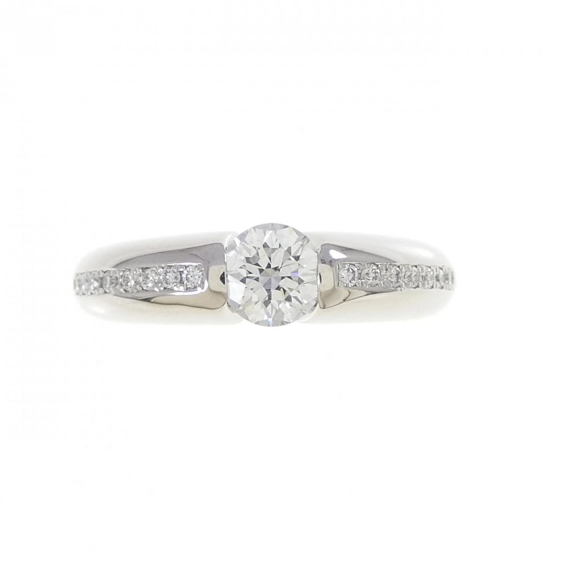 PONTE VECCHIO DIAMOND RING: Ponte Vecchio Diamond Ring Brand: Ponte Vecchio Type/Style: Ponte Vecchio Ring Material: Platinum900 Main Stone Natural Color: Silver Size: US5 1/4 Accessories: None Accessories Notice: When