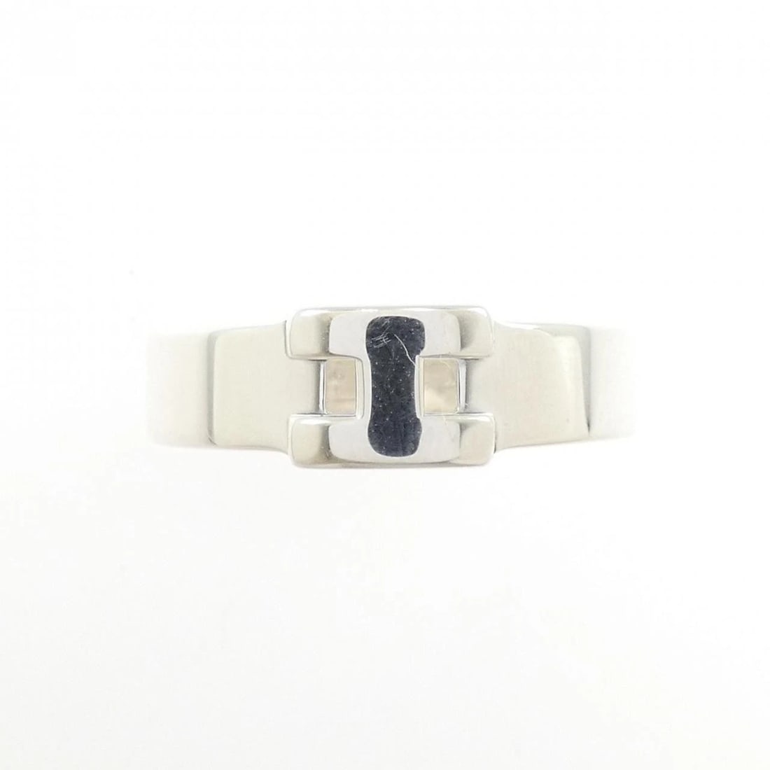 HERMES 925 RING: Hermes 925 Ring Brand: HERMES Type/Style: Hermes Ring Material: 925Silver Color: Silver Size: US7 1/4(56) Accessories: None Accessories Notice: When purchasing pre-owned goods, please refer to the