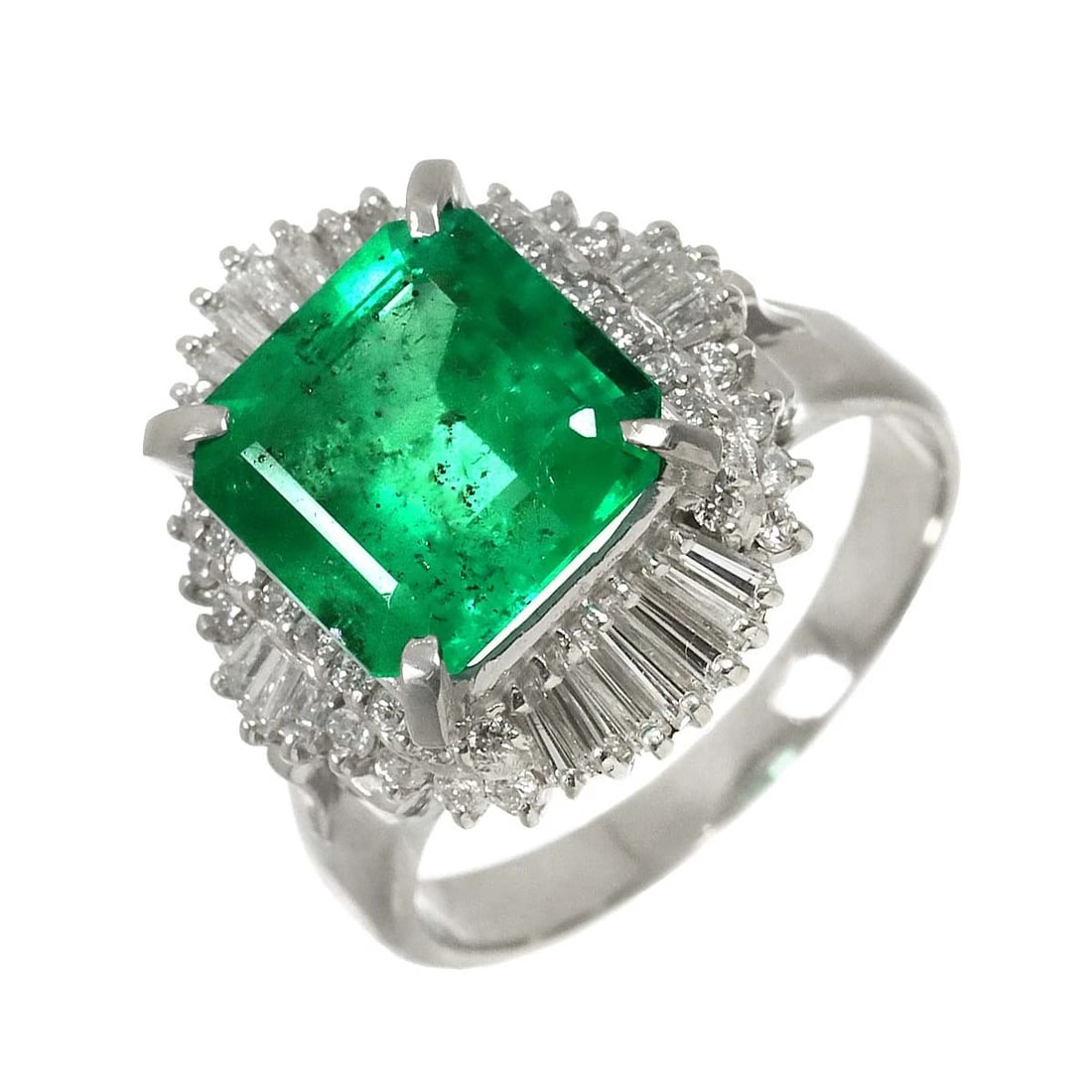 EMERALD DIAMOND RING PT PLATINUM: Emerald Diamond Ring Pt Platinum Brand: Unbranded Type/Style: Ring Material: Platinum Main Stone Emerald Color: Platinum Size: 7.5-7.75(US) Accessories: None Accessories Notice: When purch