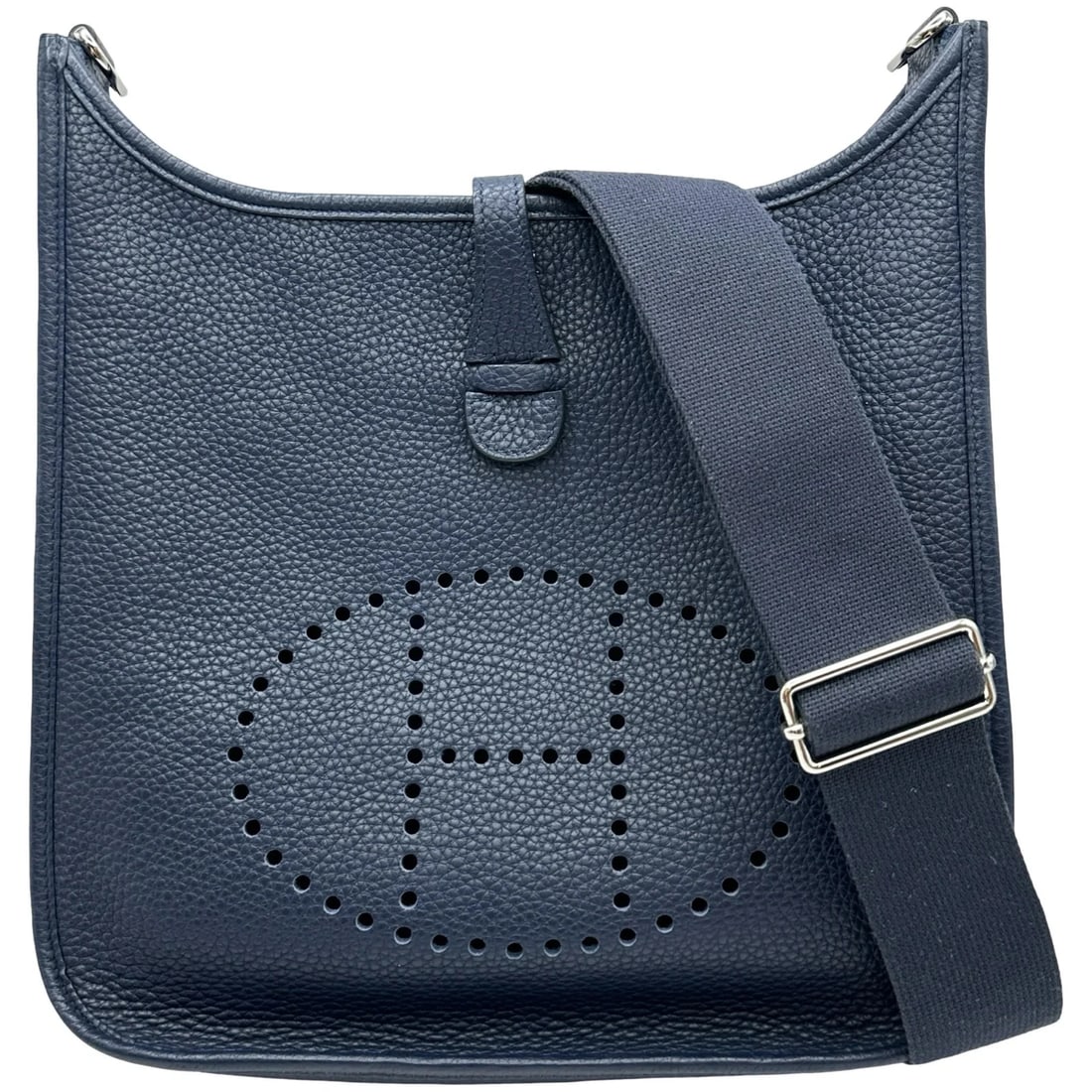 HERMESX BLUE NUIT/TAURILLON SHOULDER BAG: HERMESX Blue Nuit/Taurillon Shoulder Bag Brand: HERMES Type/Style: Shoulder Bag Material: Taurillon Color: Blue Nuit // SV Hardware Size: W: 29cm / H: 31cm / D: 6cm Accessories: None Accessories