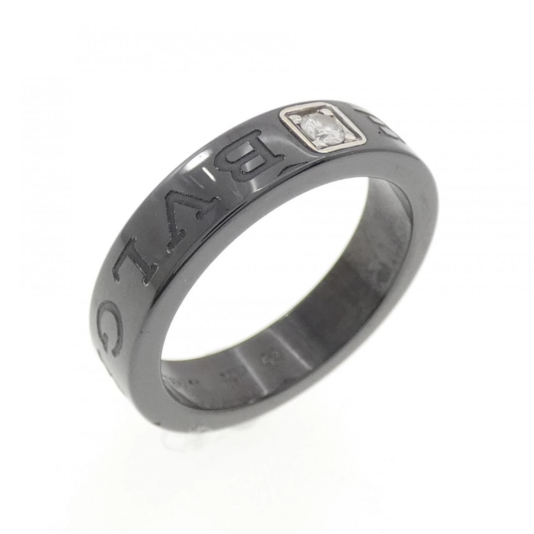 BVLGARI RING: Bvlgari Ring Brand: BVLGARI Type/Style: Bulgari Ring Material: Ceramic/750 White Gold Main Stone Natural Color: NONE Size: US6(52) Accessories: None Accessories Notice: When purchasing pre-owned