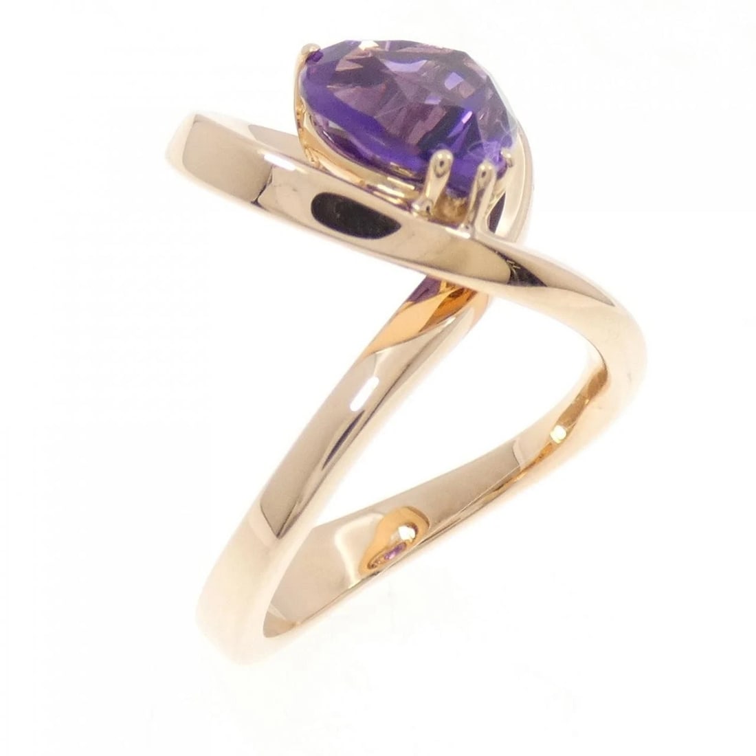 PONTE VECCHIO HEART AMETHYST RING: Ponte Vecchio Heart Amethyst Ring Brand: Ponte Vecchio Type/Style: Ponte Vecchio Ring Material: 750 Pink Gold Main Stone Amethyst Color: Pink Gold Size: US5.5 Accessories: None Accessories Notice:
