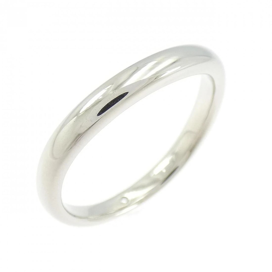 PONTE VECCHIO PT900 RING: Ponte Vecchio PT900 Ring Brand: Ponte Vecchio Type/Style: Ponte Vecchio Ring Material: Platinum900 Main Stone Natural Color: SILVER Size: US8 3/4 Accessories: None Accessories Notice: When purchasing