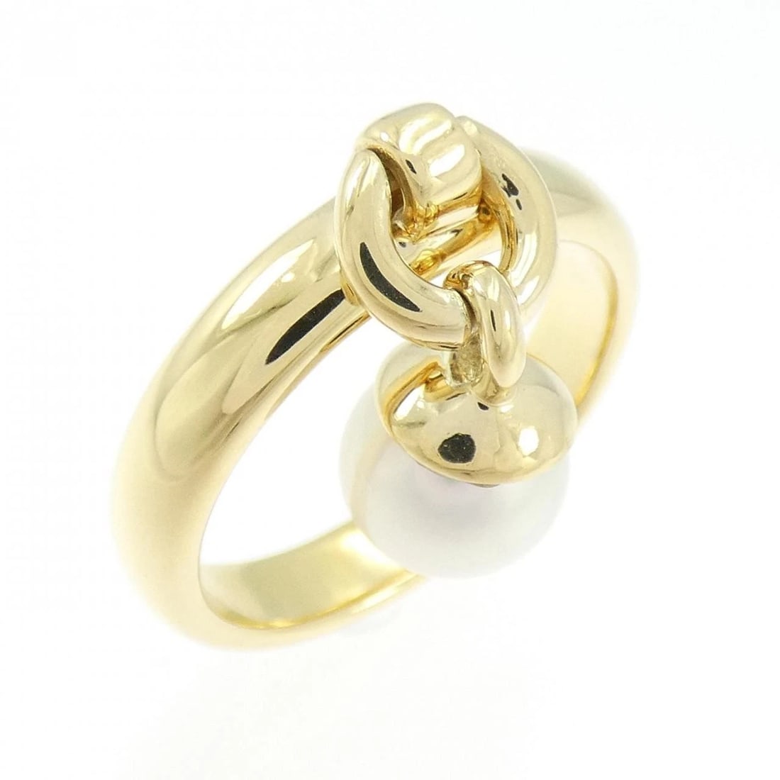 TIFFANY & CO. AKOYA PEARL RING: TIFFANY & Co. Akoya Pearl Ring Brand: TIFFANY&Co. Type/Style: TIFFANY & Co. Ring Material: 750 yellow gold Main Stone Akoya Pearl Color: Yellow gold Size: US7 Accessories: None Accessories Notice: