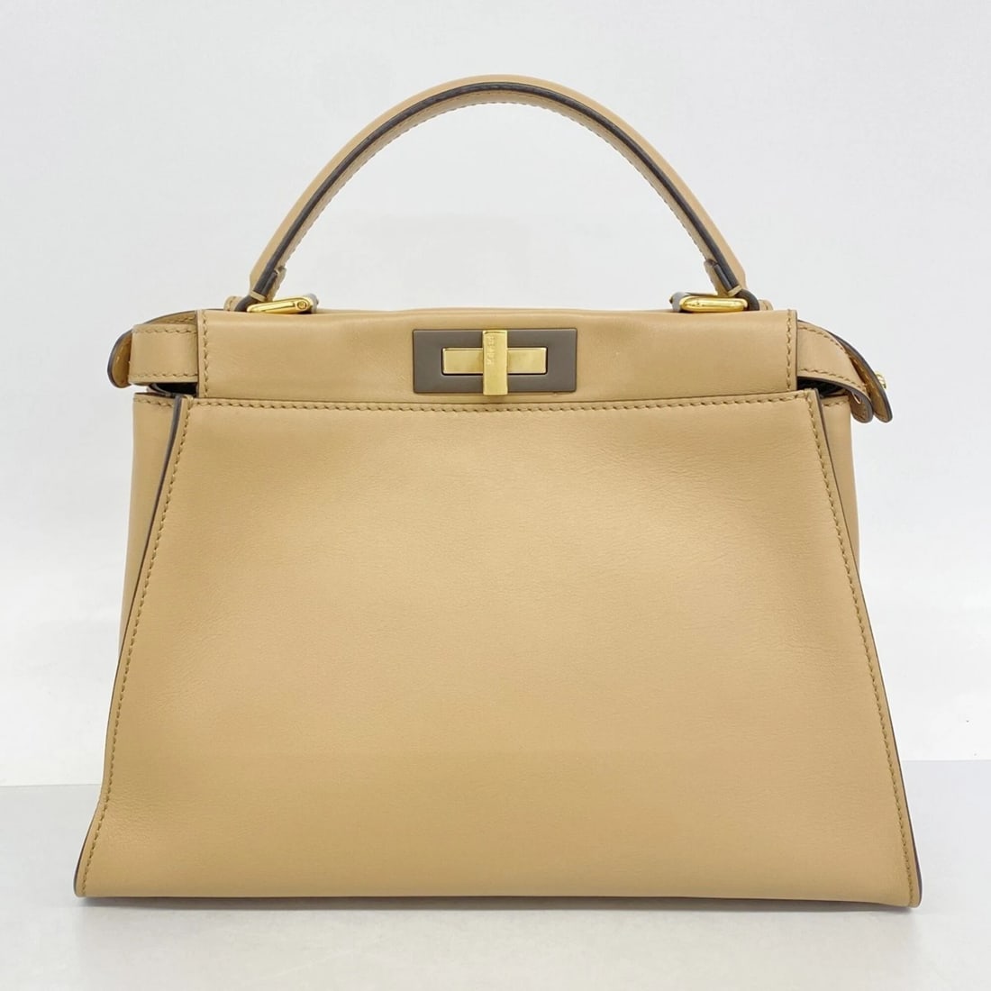 FENDI PEEKABOO LEATHER HANDBAG, BEIGE, 2-WAY BAG: Fendi Peekaboo Leather Handbag, Beige, 2-way Bag Brand: Fendi Type/Style: Handbag Material: Leather Color: Beige Size: 26cm x 34cm x 13cm / 10.23'' x 13.38'' x 5.11'' Accessories: None Accessories