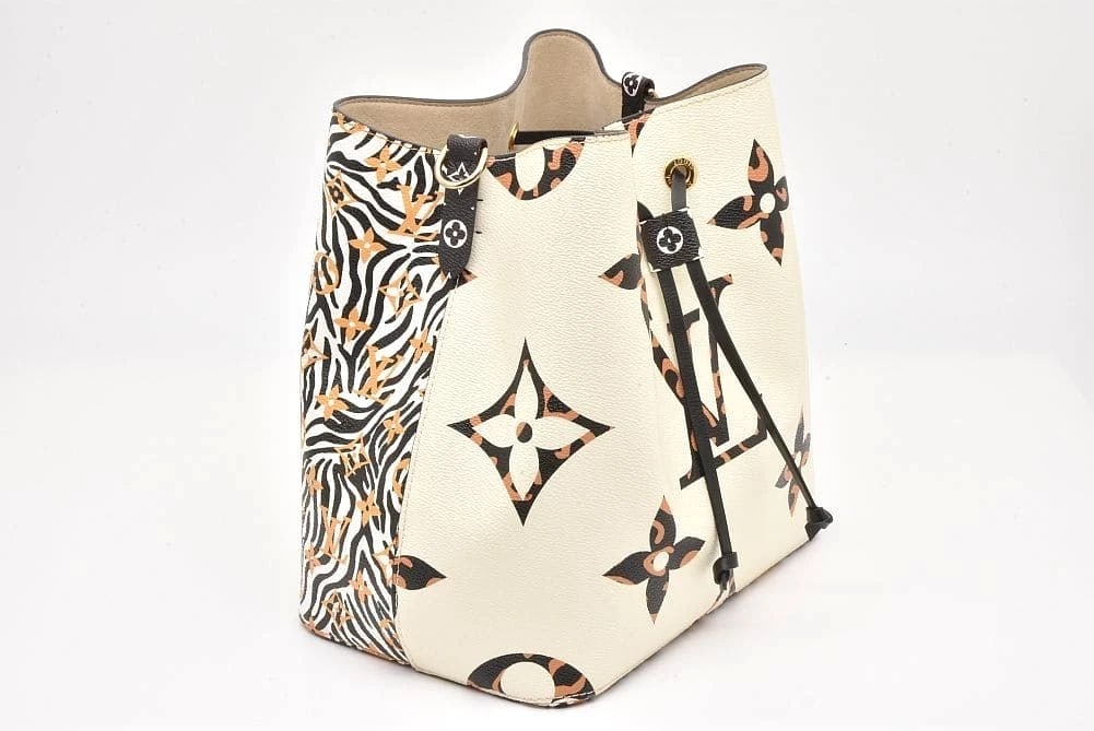 LOUIS VUITTON MONOGRAM DRAWSTRING BAG - 2