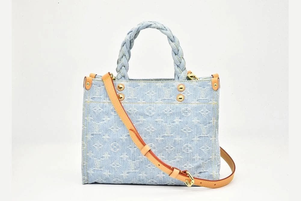 LOUIS VUITTON MONOGRAM DENIM TOTE BAG: Louis Vuitton Monogram Denim Tote Bag Brand: LOUIS VUITTON Type/Style: Tote Bag Material: Monogram Denim Color: Sky Blue Size: W28 x H23 x D10.5cm Accessories: None Accessories Notice: When