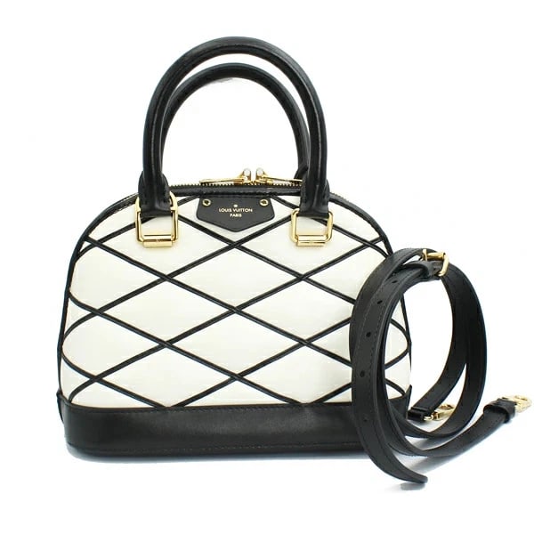 LOUIS VUITTON ALMA MALLETAGE LAMBSKIN WHITE/BLACK: Louis Vuitton Alma Malletage Lambskin White/Black Brand: Louis Vuitton Type/Style: Handbag Material: Lamb Leather Color: White Size: W:23cm ? H:18.5cm ? D:11cm Accessories: None Accessorie