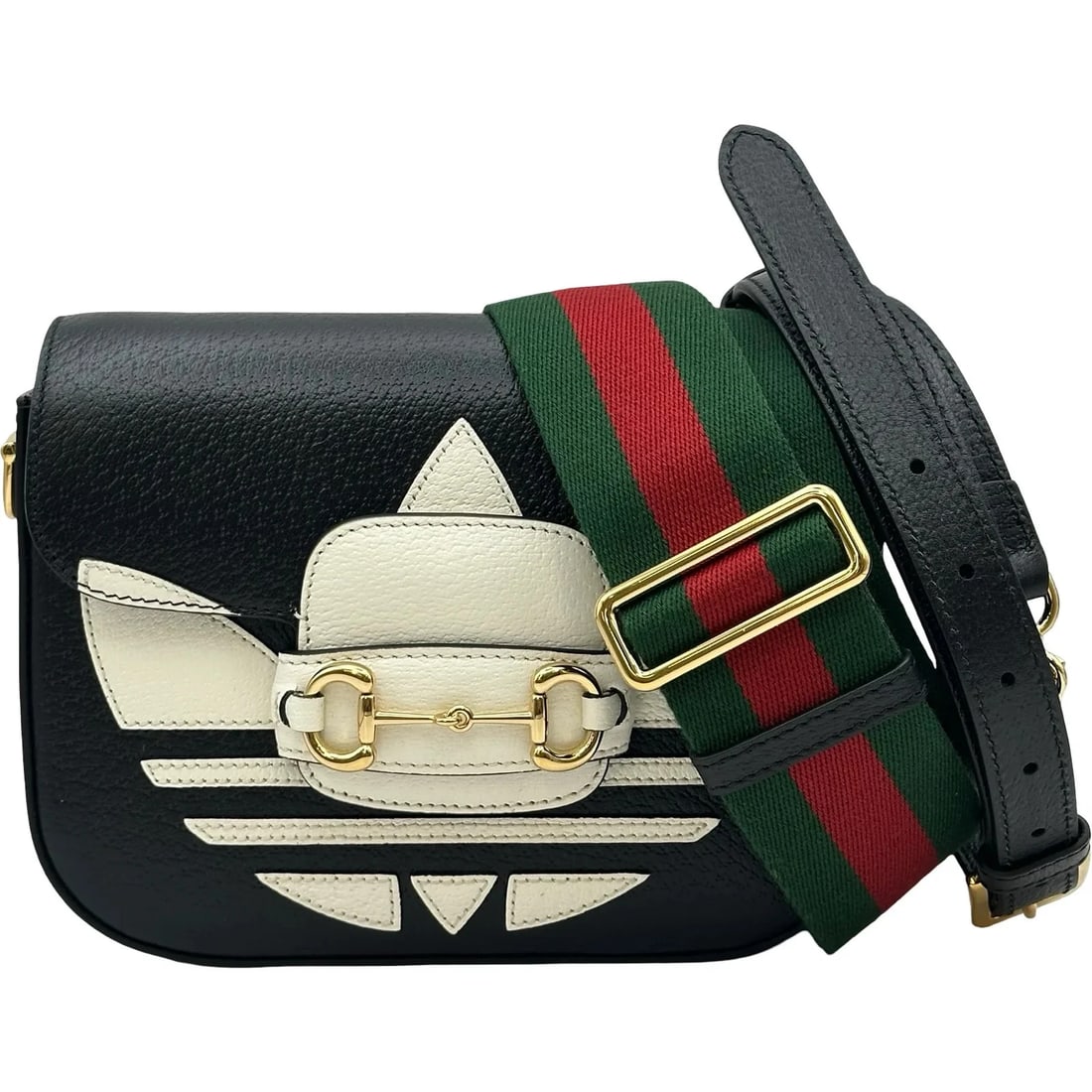 GUCCI HORSEBIT MINI ADIDAS COLLABORATION BLACK: GUCCI Horsebit Mini adidas Collaboration Black Brand: GUCCI Type/Style: Shoulder Bag Material: Leather Color: Black Size: W: 20cm / H: 15.5cm / D: 5cm Accessories: None Accessories Notice: When