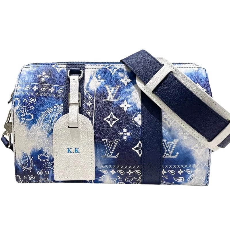 LOUIS VUITTON CITY BLUE MONOGRAM BANDANA: LOUIS VUITTON City Blue Monogram Bandana Brand: LOUIS VUITTON Type/Style: Boston Bag Material: Monogram Bandana Color: blue Size: W: 27cm / H: 17cm / D: 12cm Accessories: None Accessories Notice: