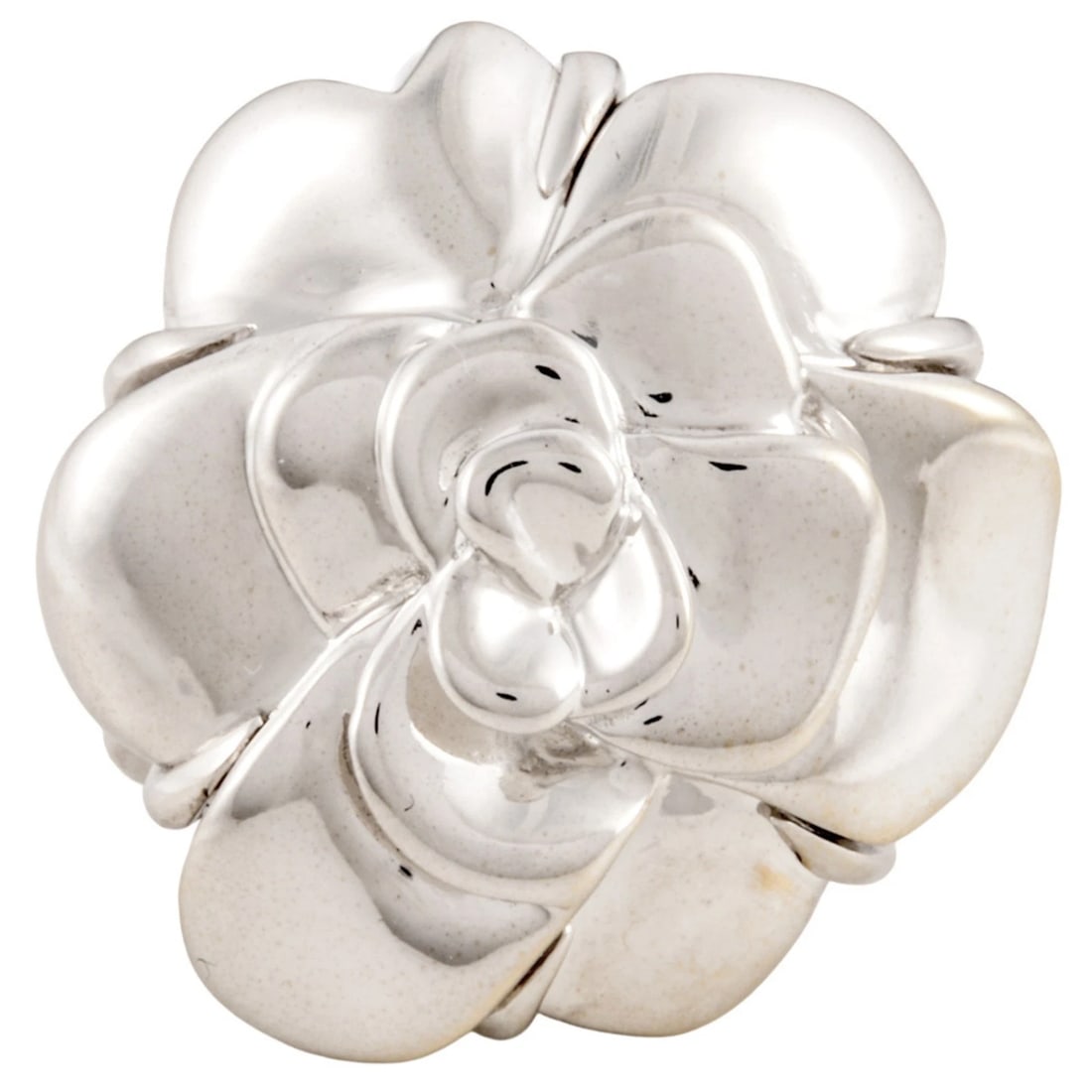 CHANEL CAMELLIA RING 18K WHITE GOLD: CHANEL Camellia Ring, 18K White Gold Brand: Chanel Type/Style: Band ring Material: Color: White gold Size: 5.5 US Accessories: None Accessories Notice: When purchasing pre-owned goods, please refer