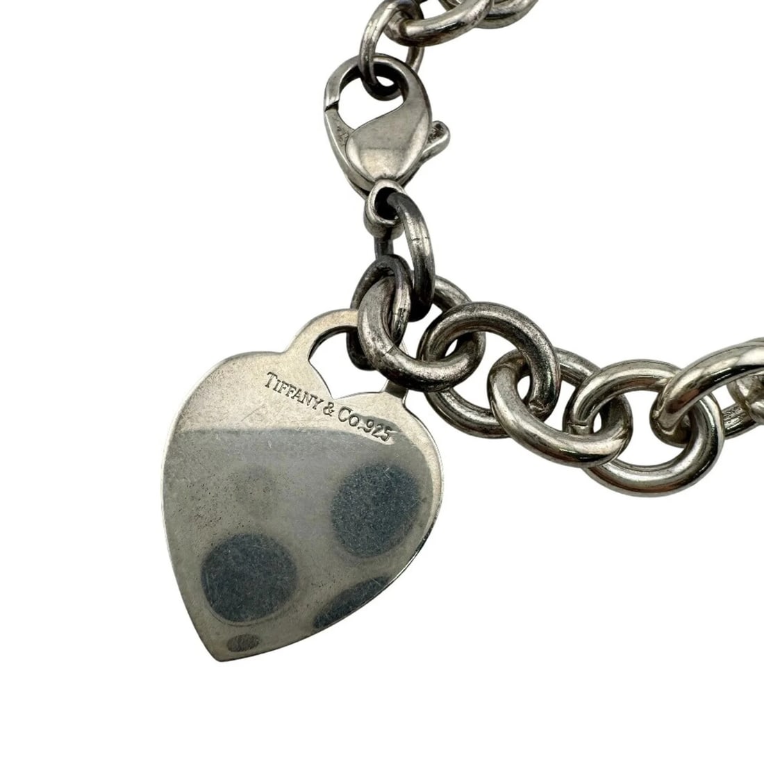 TIFFANY & CO. RETURN TO TIFFANY HEART TAG BRACELET: TIFFANY & Co. Return to Tiffany Heart Tag Bracelet Brand: Tiffany Type/Style: Charm bracelet Material: Color: Silver Size: Total Length 16.5cm / 6.49'' Accessories: None Accessories Notice: When