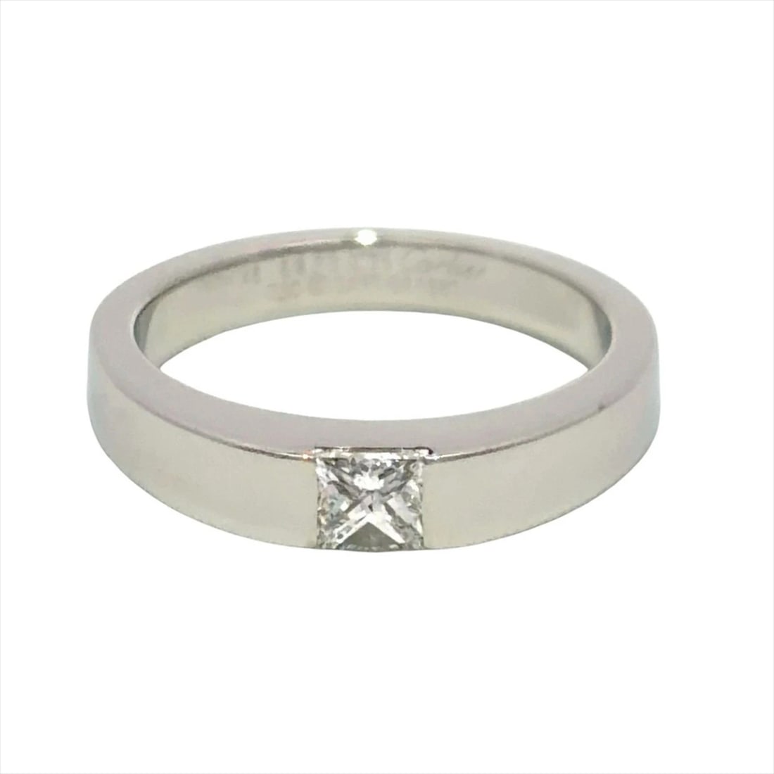 CARTIER TANK RING DIAMOND 18K WHITE GOLD: Cartier Tank Ring, Diamond 18K White Gold Brand: Cartier Type/Style: Band ring Material: Color: White gold Size: 4.5 US Accessories: None Accessories Notice: When purchasing pre-owned goods, please