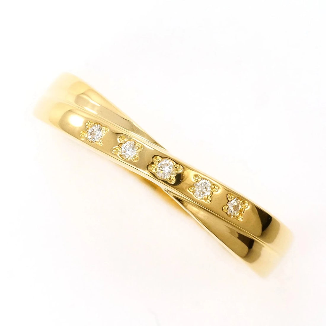 18K YELLOW GOLD RING DIAMOND: 18K Yellow Gold Ring Diamond Brand: Unbranded Type/Style: Band ring Material: Color: Yellow gold Size: 9 US Accessories: None Accessories Notice: When purchasing pre-owned goods, please re
