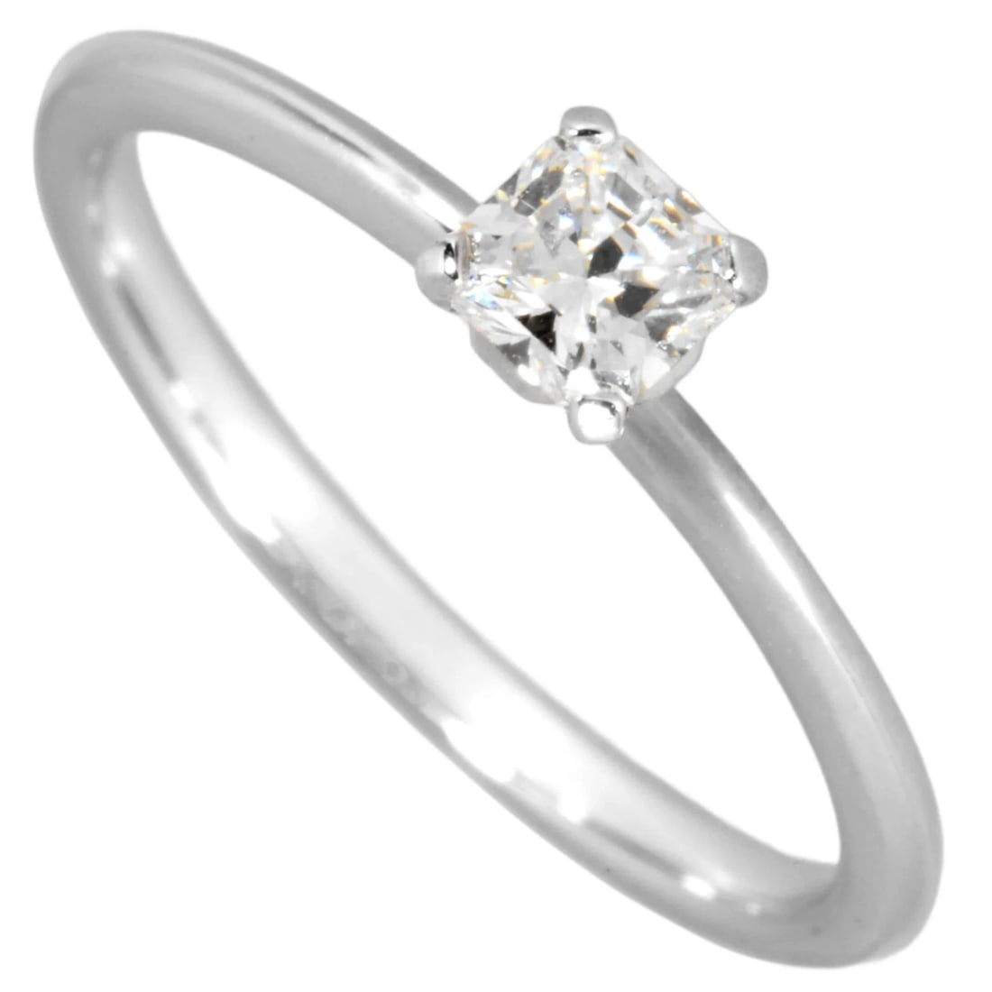 TIFFANY & CO. TRUE SOLITAIRE RING DIAMOND: Tiffany & Co. True Solitaire Ring Diamond Brand: Tiffany Type/Style: Engagement ring Material: Color: Platinum Color Grade F Size: 5 US Accessories: None Accessories Notice: When purchasin