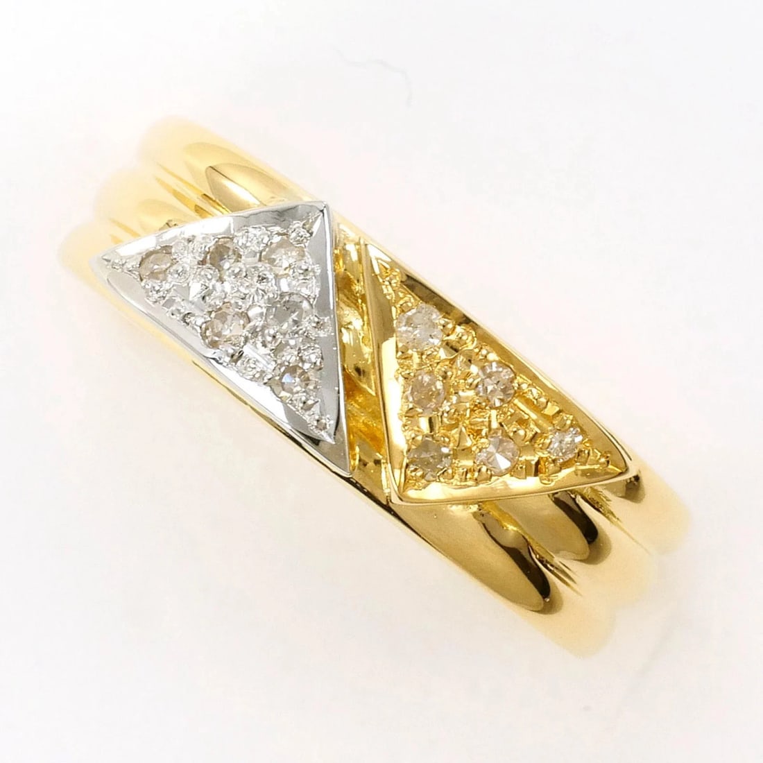 PT900 PLATINUM 18K YG YELLOW GOLD RING DIAMOND: PT900 Platinum 18K YG Yellow Gold Ring Diamond Brand: Unbranded Type/Style: Band ring Material: Color: Platinum, Yellow gold Size: 6.5 US Accessories: None Accessories Notice: When purchas