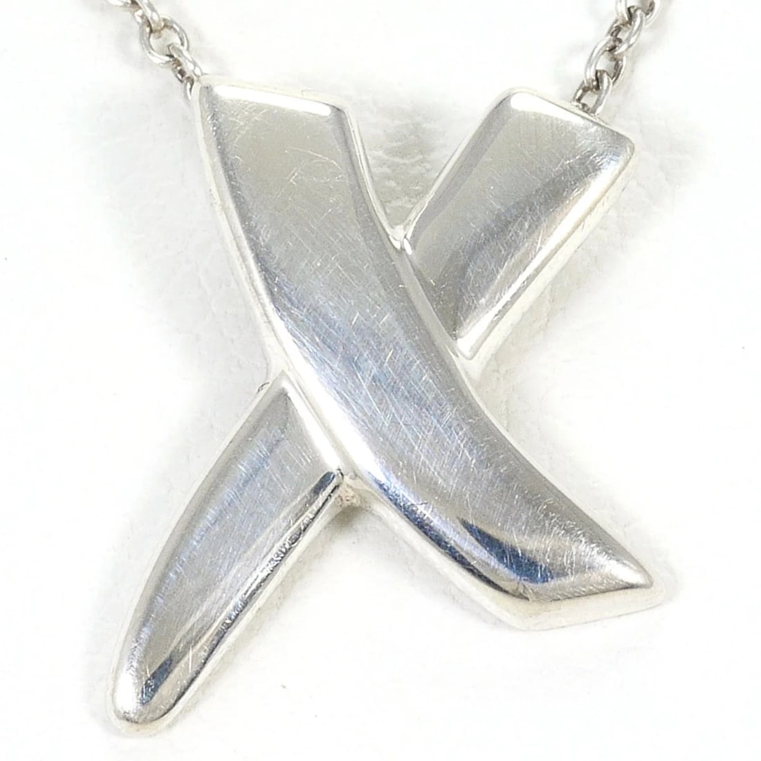 TIFFANY & CO. KISS SILVER NECKLACE