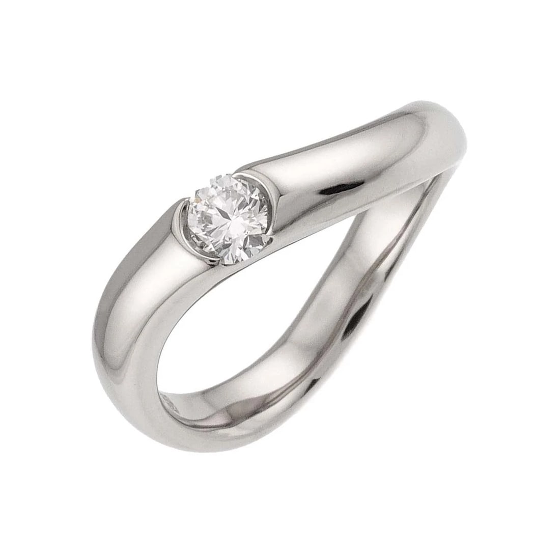 NIWAKA Diamond Ring WG 750: NIWAKA Diamond Ring WG 750 Brand: NIWAKA Type/Style: Ring Material: 750 White Gold, Main Stone Natural Color: White Gold Size: 5.5-5.75(US) Accessories: None Accessories Notice: When purchasing