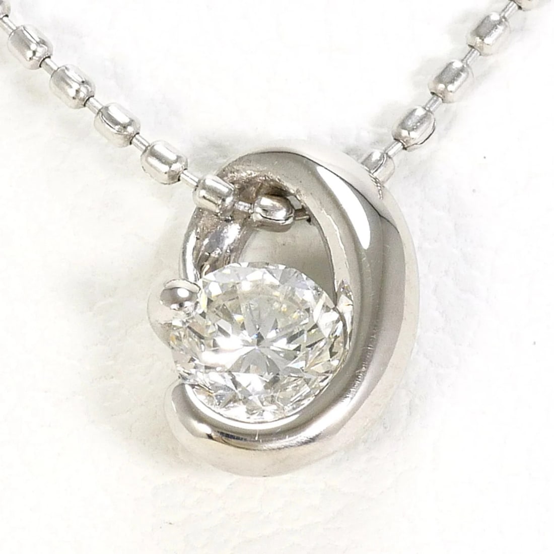 Platinum 900/850 Necklace with Diamond