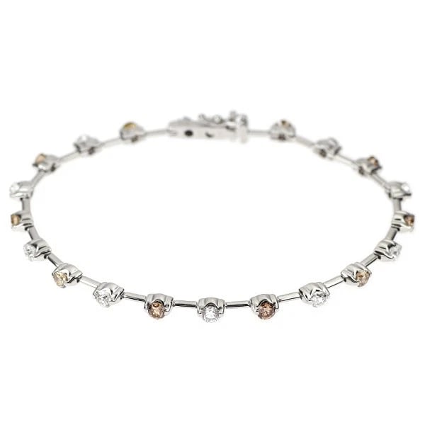 DTC K18WG Diamond Bracelet: DTC K18WG Diamond Bracelet Brand: None Type/Style: bracelets Material: K18WG, Color: WG Size: Necklace: Chain Length 19 Length/Width/Diameter3.3 Accessories: None Accessories Notice: When purchasing