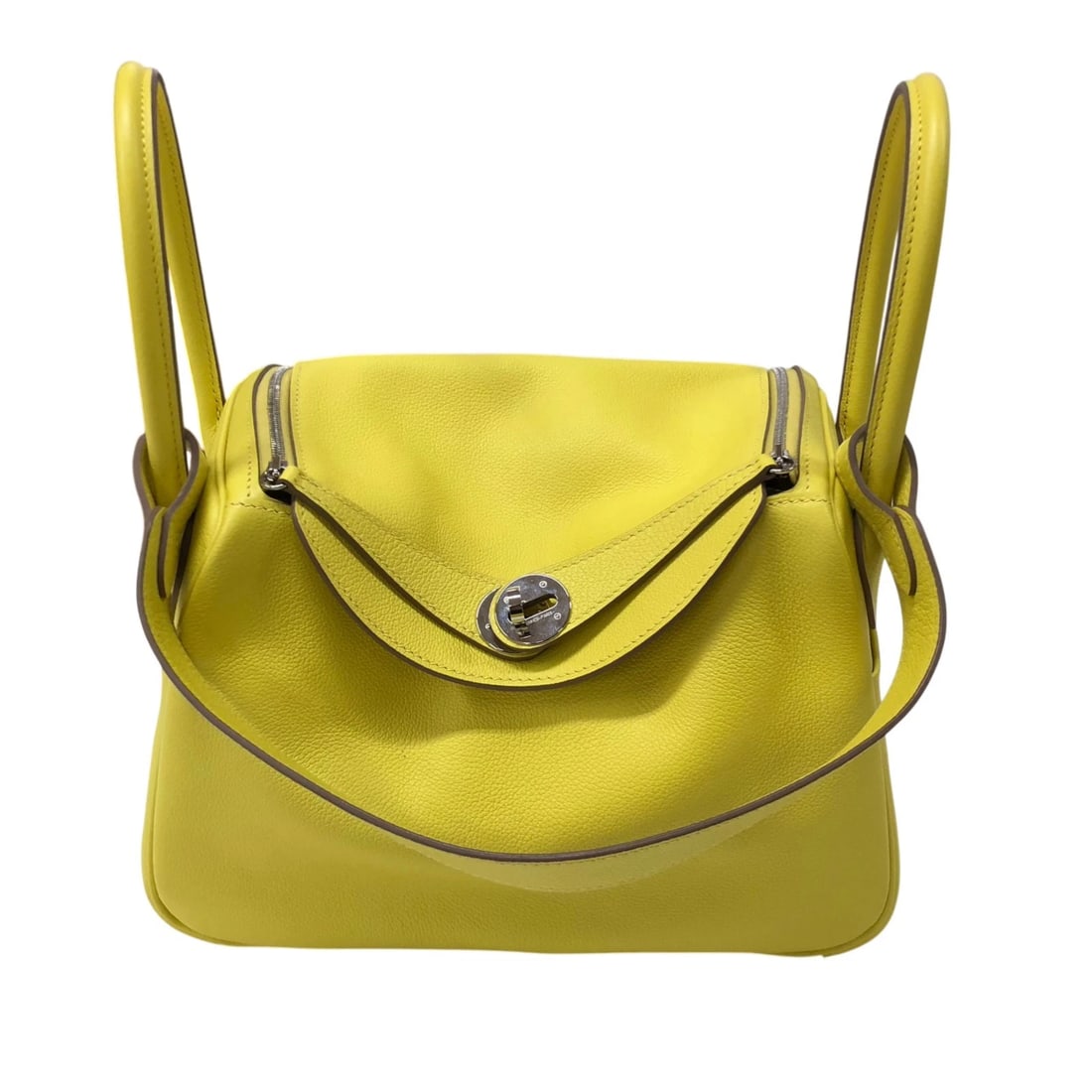 HERMES LINDY 26 SHOULDER BAG HANDBAG: Hermes Lindy 26 Shoulder Bag Handbag Brand: Hermes Type/Style: Bag Material: Exterior Material Evercolor Leather Color: Exterior Color Lime Hardware: Silver Size: Height: 7.1 inches (18 cm) Width: 10.