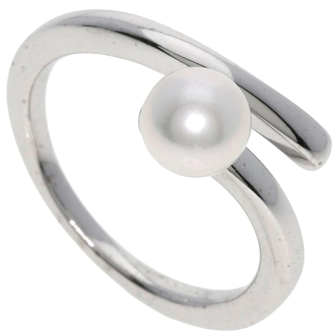 MIKIMOTO PERLITA PEARL RING K18 WHITE GOLD: MIKIMOTO Perlita Pearl Ring K18 White Gold Brand: MIKIMOTO Type/Style: Ring Material: K18 White Gold Main Stone Pearl Color: Silver Size: 6.5(US) Accessories: None Accessories Notice: When