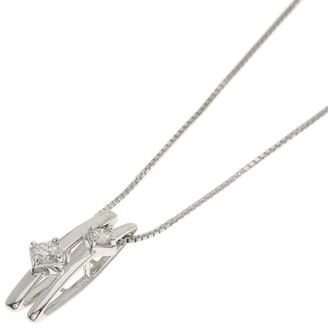 TASAKI DIAMOND NECKLACE K18 WHITE GOLD: TASAKI Diamond Necklace K18 White Gold Brand: TASAKI Type/Style: Necklace Material: K18 White Gold Color: Silver Size: Chain Length:16.1inch/41cm Chain Width:0.2inch/0.6mm Top Size:0.7inch/17.2x6.5x5.
