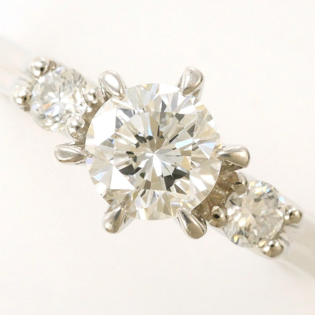PT900 PLATINUM RING DIAMOND - 2