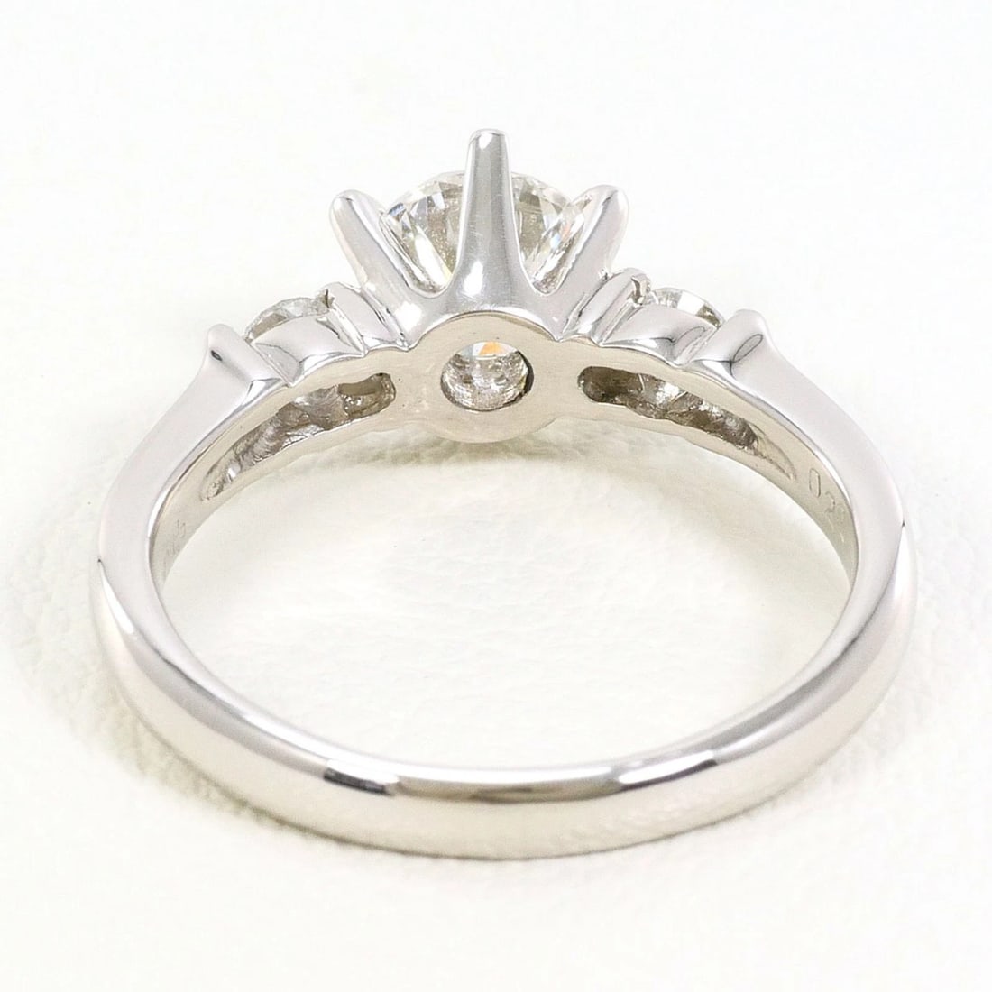 PT900 PLATINUM RING DIAMOND - 4