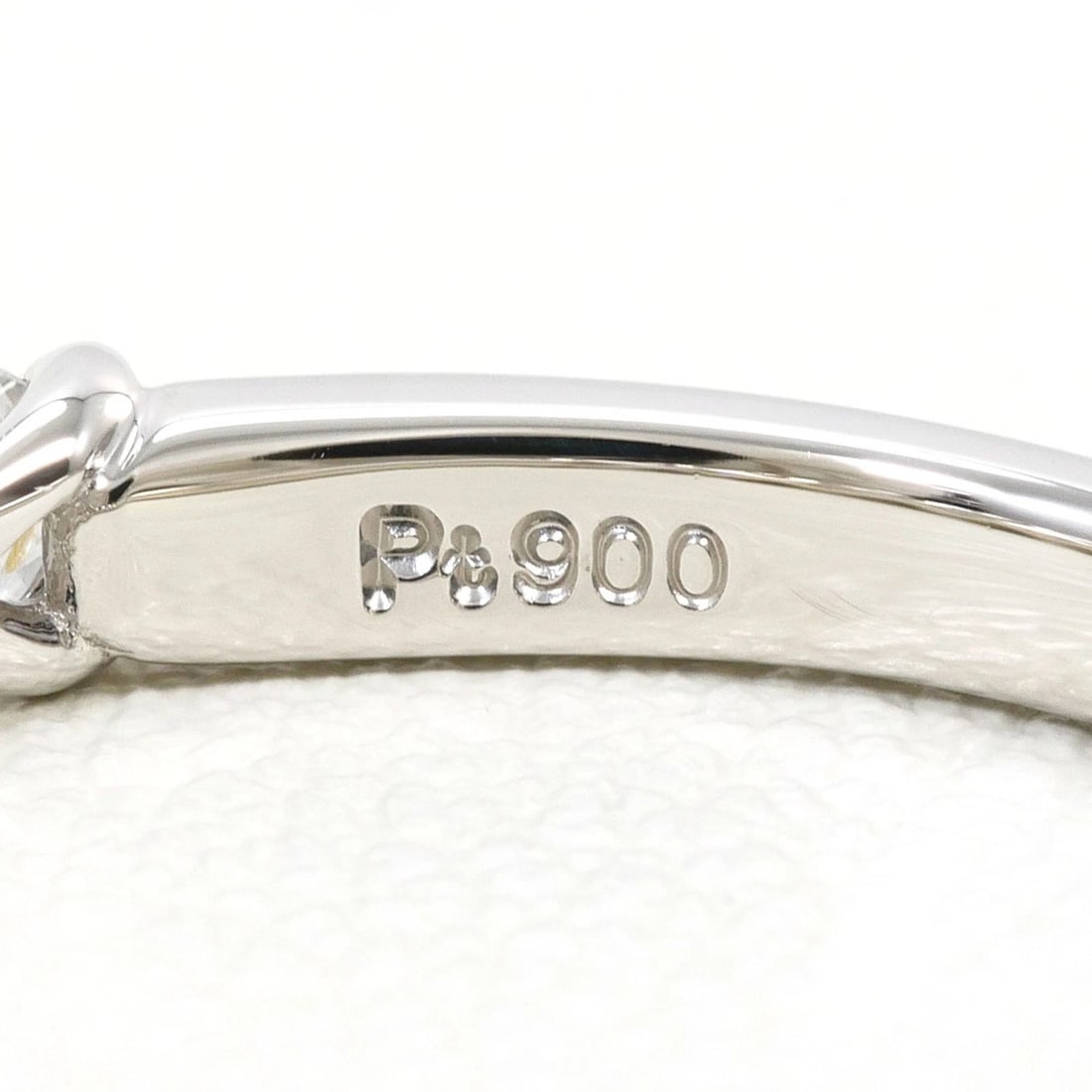 PT900 PLATINUM RING - 5