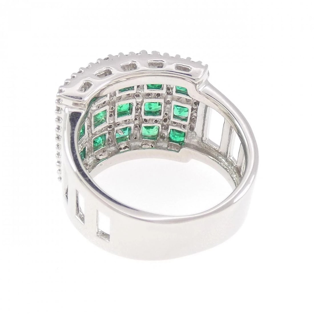 PT900 EMERALD RING - 3