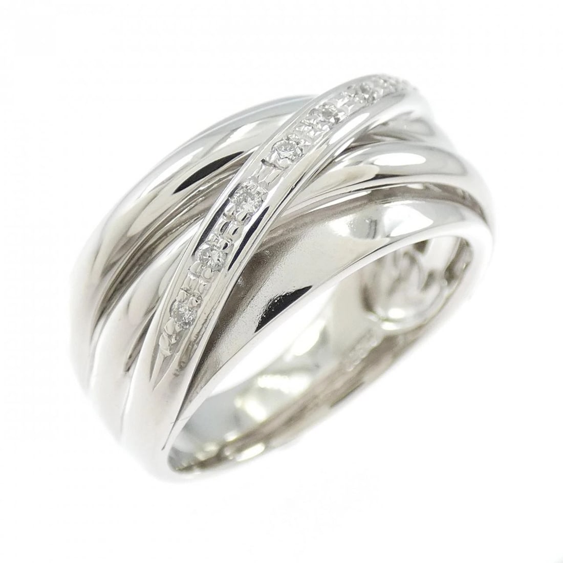 PT900 DIAMOND RING: PT900 Diamond Ring Brand: Unbranded Type/Style: Diamond Ring Material: PT900, Main Stone Natural Color: Silver Size: US 6 1/4 Accessories: None Accessories Notice: When purchasing pre-owned goods,