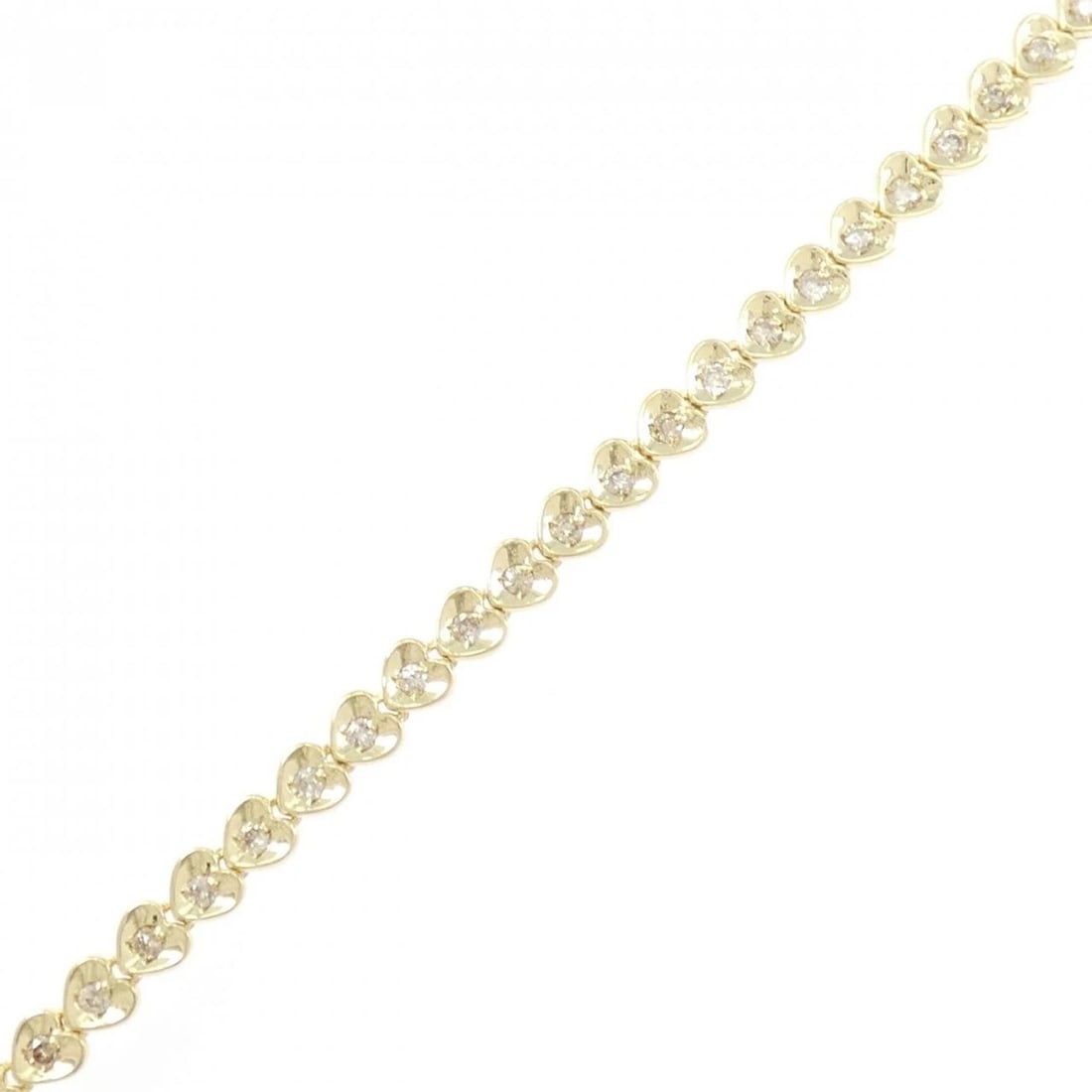 18K YELLOW GOLD HEART DIAMOND BRACELET: 18K Yellow Gold Heart Diamond Bracelet Brand: Unbranded Type/Style: Braclet Material: 18K Yellow Gold, Color: Yellow Gold Size: 18cmActual Size Max width approx.: 4.2mm Accessories: None Accessories