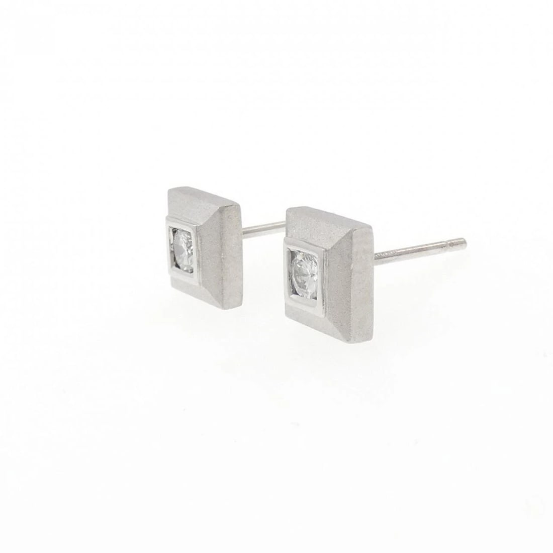 K14WG DIAMOND PIERCING - 2