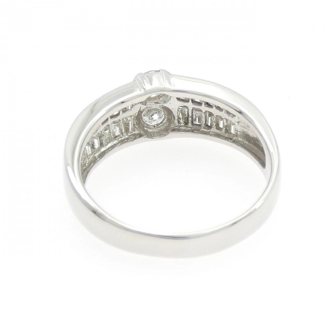 PT900 DIAMOND RING - 3