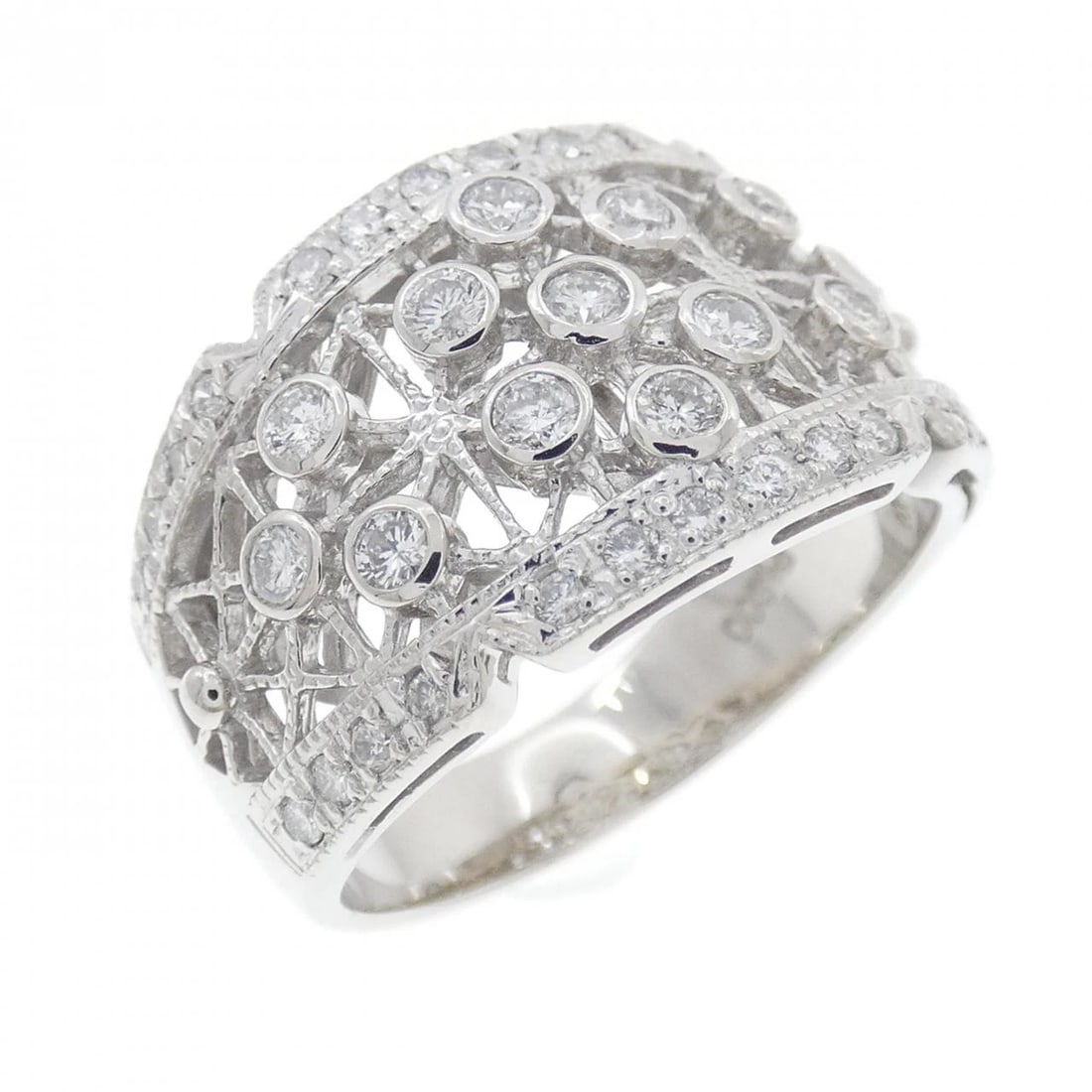 PT900 DIAMOND RING: PT900 Diamond Ring Brand: Unbranded Type/Style: Diamond Ring Material: PT900, Main Stone Natural Color: silver Size: US 6 1/4 Accessories: None Accessories Notice: When purchasing pre-owne