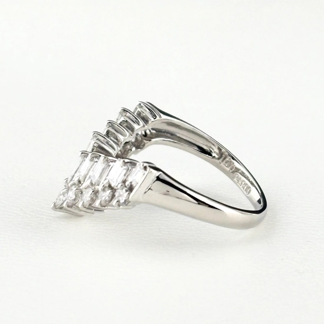 MELEE DIAMOND DESIGN RING - 3