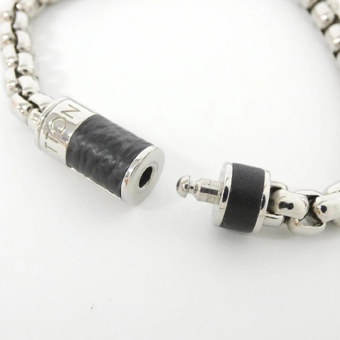 LOUIS VUITTON MONOGRAM ECLIPSE CHAIN BRACELET - 2