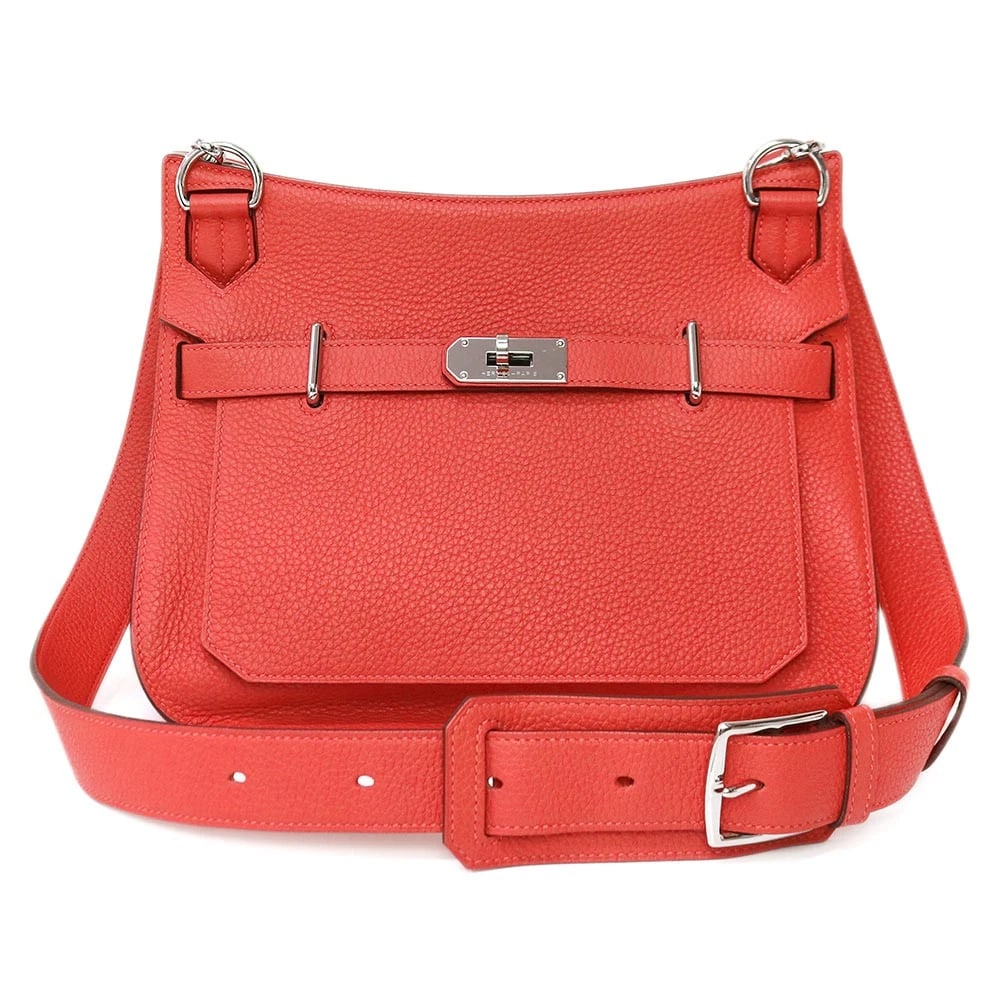 HERMES JYPSIERE 31 SHOULDER BAG: Hermes Jypsiere 31 Shoulder Bag Brand: Hermes Type/Style: Bag Material: Exterior Material Taurillon Clemence Leather Color: Exterior Color Rose Jaipur Size: Height: 10.2 inches (26 cm) Width: 12.2