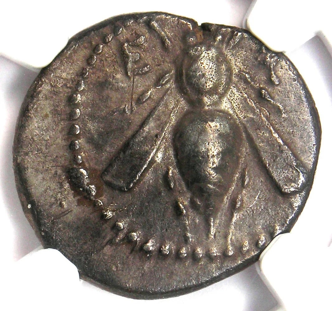 IONIA EPHESUS SILVER ANCIENT GREEK AR DRACHM BEE COIN: Ionia Ephesus Silver Ancient Greek AR Drachm Bee Coin Year : 100 BC Denomination : Drachm Country of Origin : Greece Accessories: None Accessories Notice: When purchasing pre-owned goods, please refer