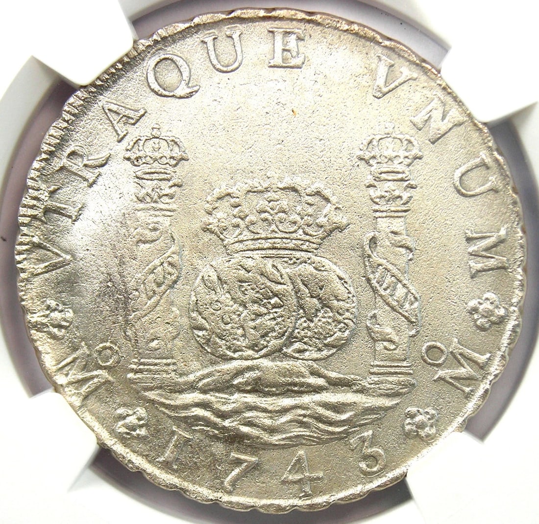 1743 MEXICO PILLAR DOLLAR 8 ES COIN: 1743 Mexico Pillar Dollar 8 es Coin Year : 1743 Denomination : 8 es Country of Origin : Mexico Accessories: None Accessories Notice: When purchasing pre-owned goods, please refer to the photos of the 