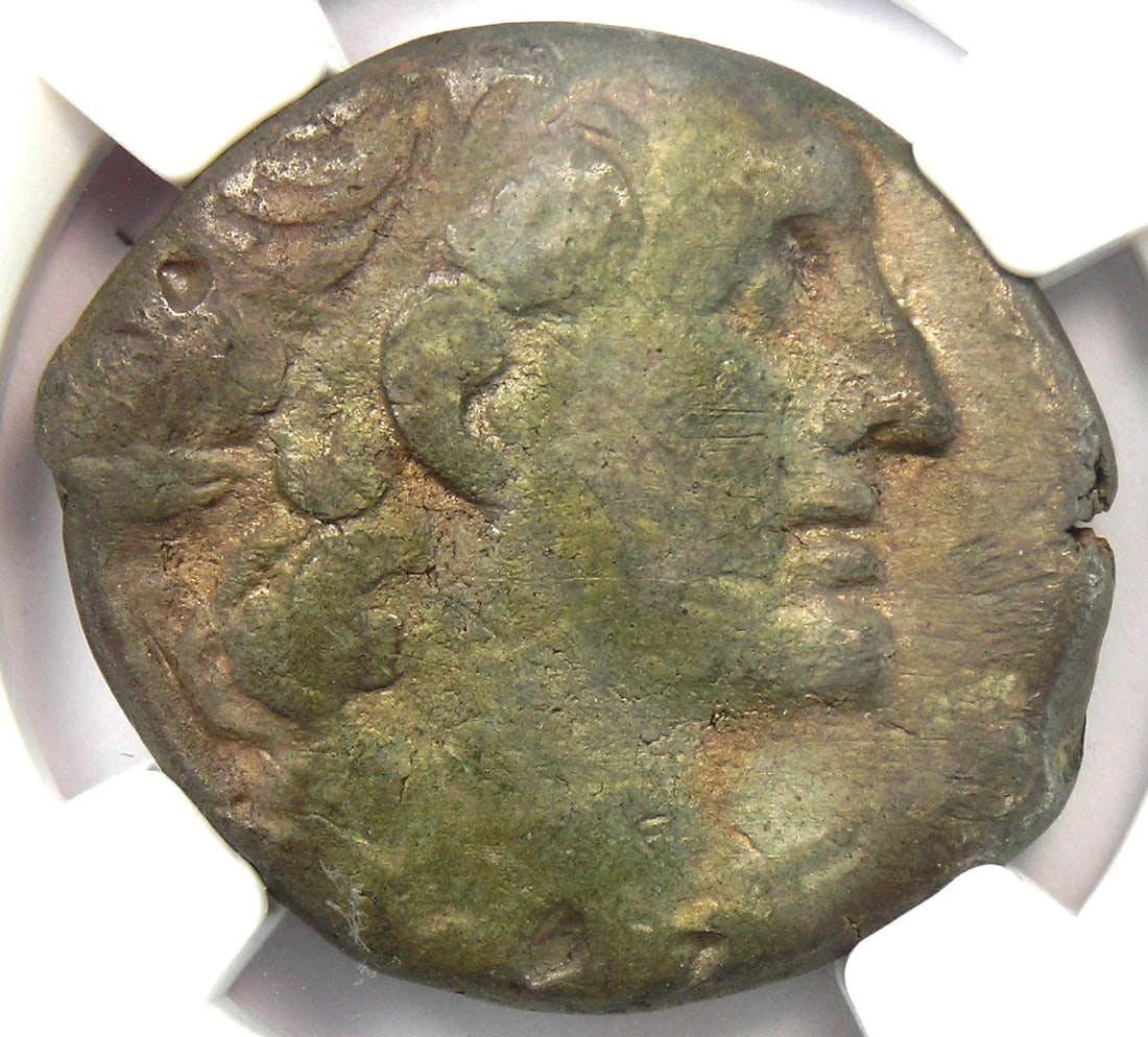 CLEOPATRA VII BI TETRADRACHM COIN: Cleopatra VII BI Tetradrachm Coin Year : 34 BC Denomination : Tetradrachm Country of Origin : Egypt Accessories: None Accessories Notice: When purchasing pre-owned goods, please refer to the photos of