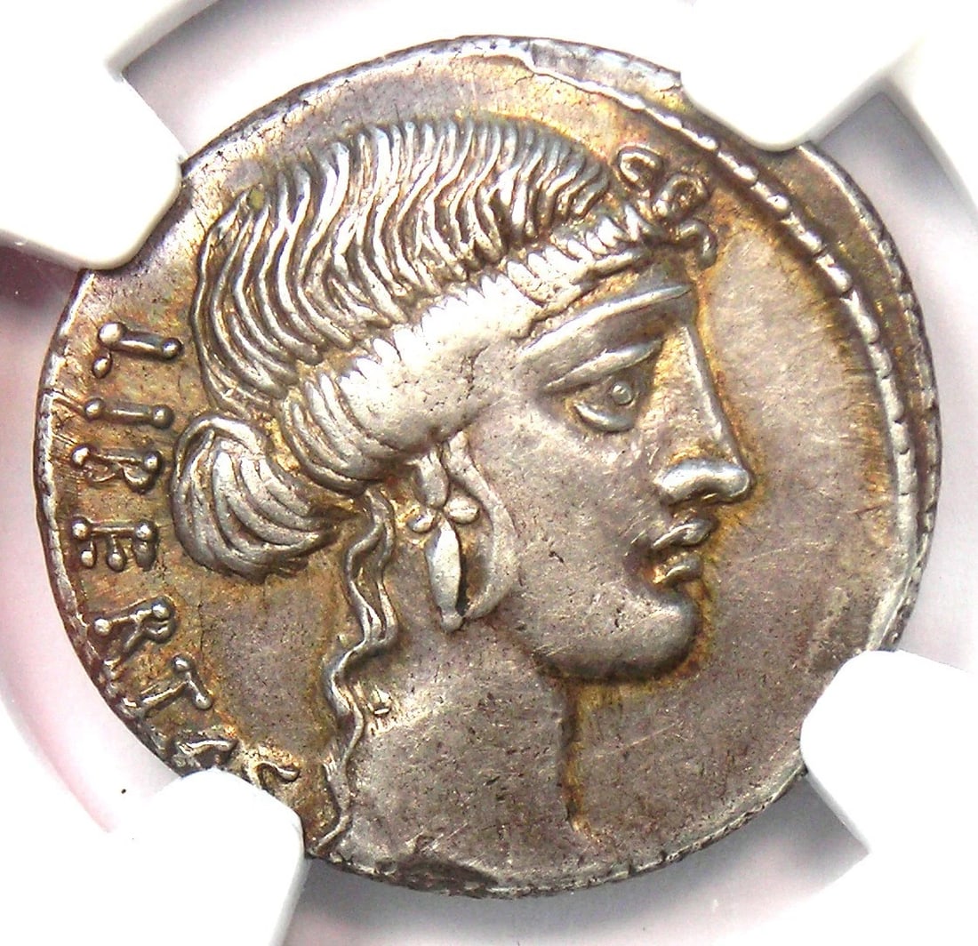 BRUTUS AR DENARIUS SILVER ROMAN COIN (1 of 2)