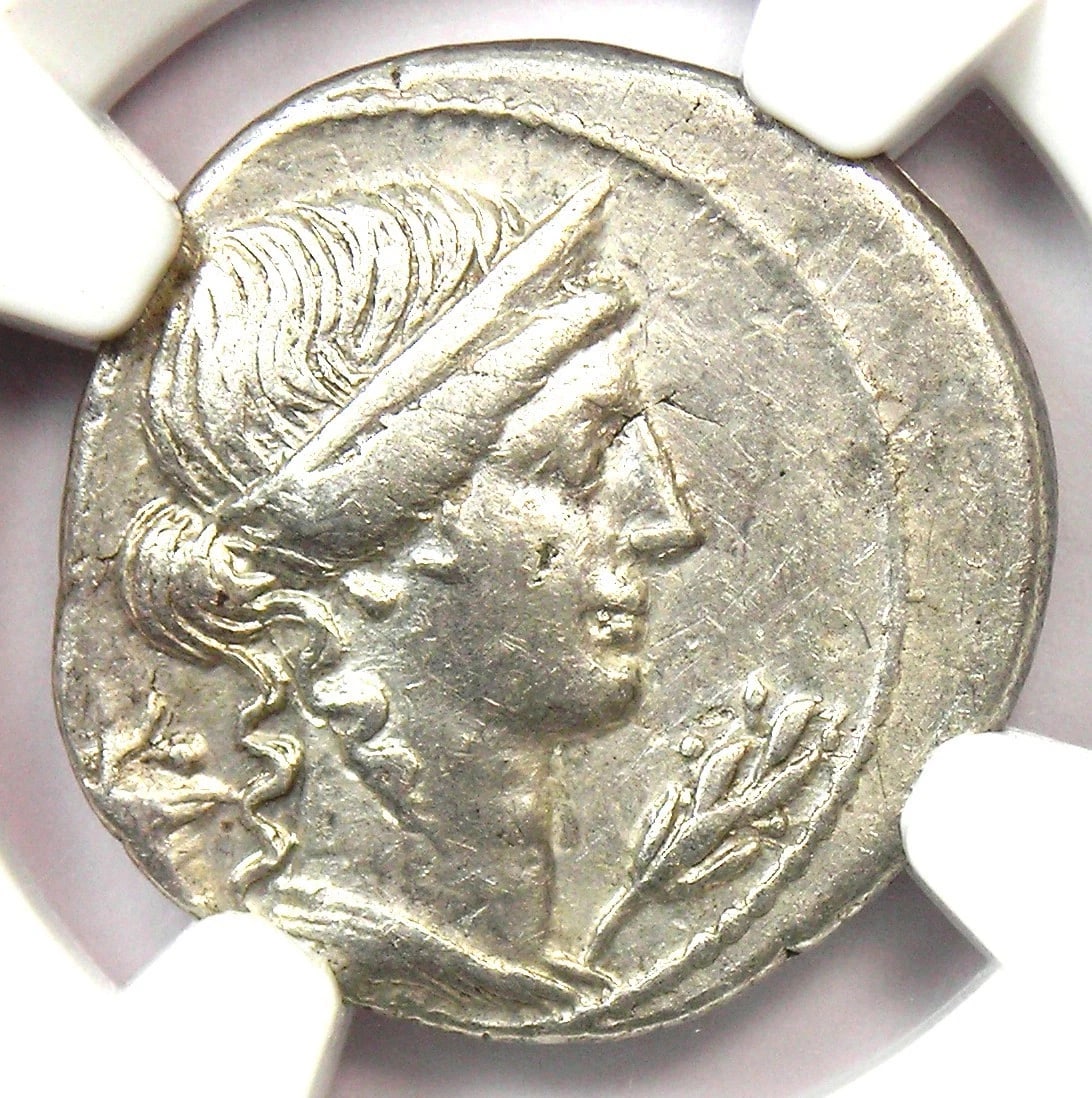 AUGUSTUS AR DENARIUS SILVER OCTAVIAN ROMAN COIN: Augustus AR Denarius Silver Octavian Roman Coin Year : 32 BC Denomination : Denarius Country of Origin : Italy Accessories: None Accessories Notice: When purchasing pre-owned goods, please refer to th