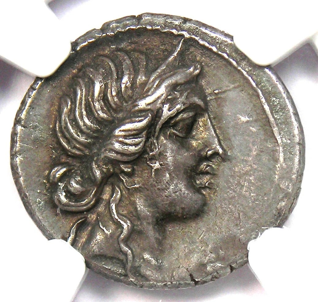 JULIUS CAESAR AR DENARIUS SILVER VENUS COIN (1 of 2)