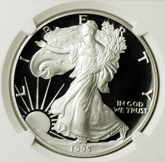 1995-P SILVER EAGLE ULTRA CAMEO JOHN MERCANTI: 1995-P Silver Eagle Ultra Cameo John Mercanti Year: 1995 Composition: Silver Denomination: $1 Country of Origin: United States Accessories: None Accessories Notice: When purchasing pre-owned goods,