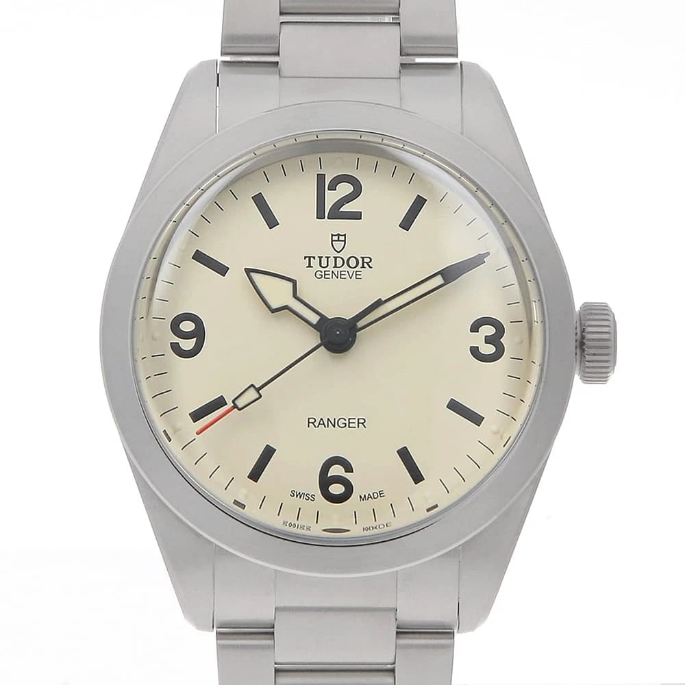 TUDOR RANGER STAINLESS STEEL WATCH: TUDOR Ranger Stainless Steel watch Brand: TUDOR Type/Style: Wrist watch Material: Band Material Stainless Steel, Case Material Stainless Steel Color: Dial Color Dune White Size: Case:W39mm Circumferen