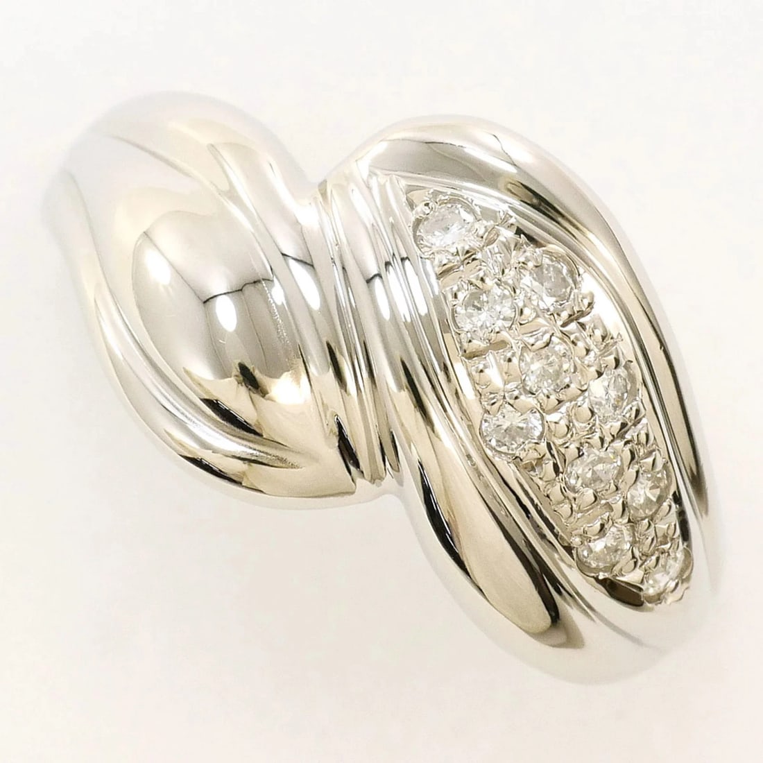 PLATINUM 850 RING WITH DIAMOND (1 of 4)