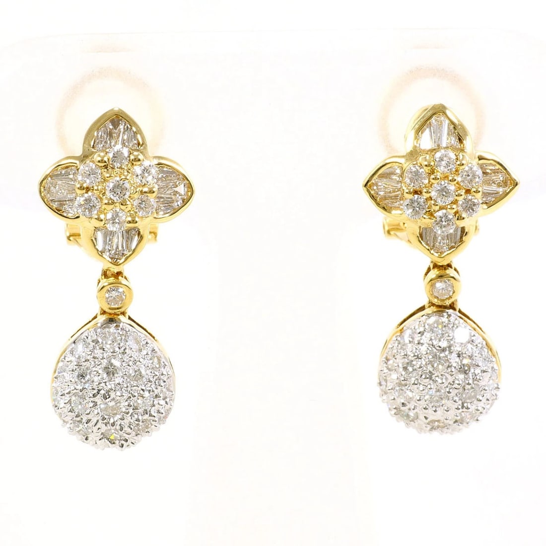18K YELLOW GOLD EARRINGS WITH DIAMONDS: 18K Yellow Gold Earrings with Diamonds Brand: Unbranded Type/Style: Stud earrings Material: White gold (18K), Yellow gold (18K), Main Stone natural Color: WG, YG Size: None Accessories: None